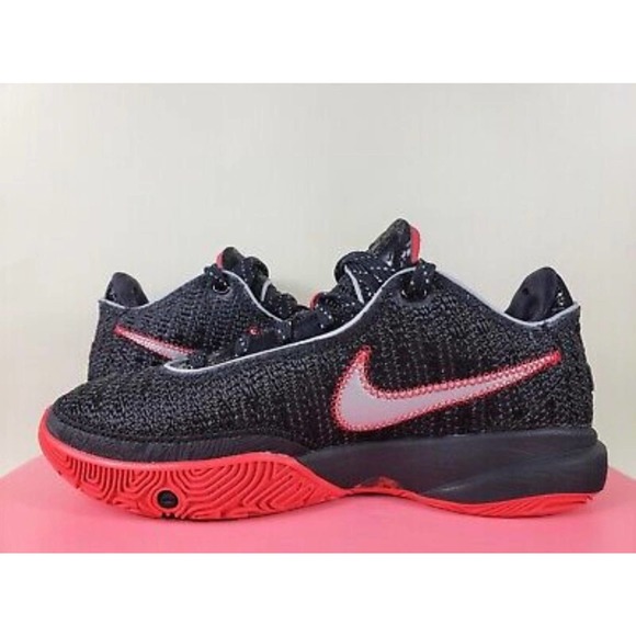 NEW Men’s Size 7 NIKE LeBron XX 20 Trinity Basketball Shoes Sneakers DJ5423-001 main image 2